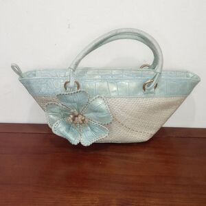 NWOT ~ INGE Elegant Blue & Cream With Gold Accents Woven Women's Handbag Purse